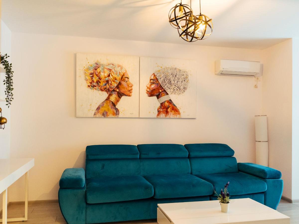Cozy Special Pallady Apartament With Garden & Courtyard Bukares Bagian luar foto