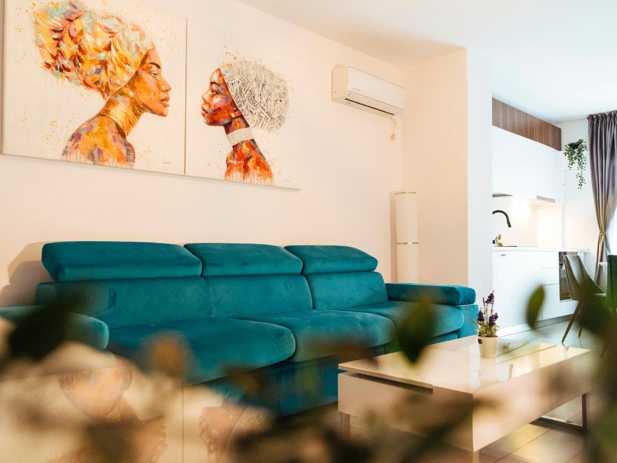 Cozy Special Pallady Apartament With Garden & Courtyard Bukares Bagian luar foto