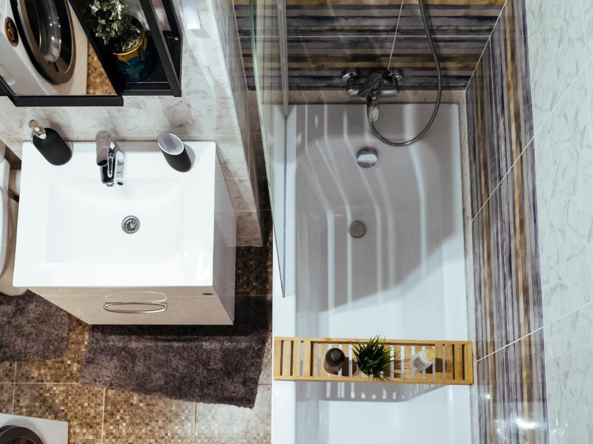 Cozy Special Pallady Apartament With Garden & Courtyard Bukares Bagian luar foto