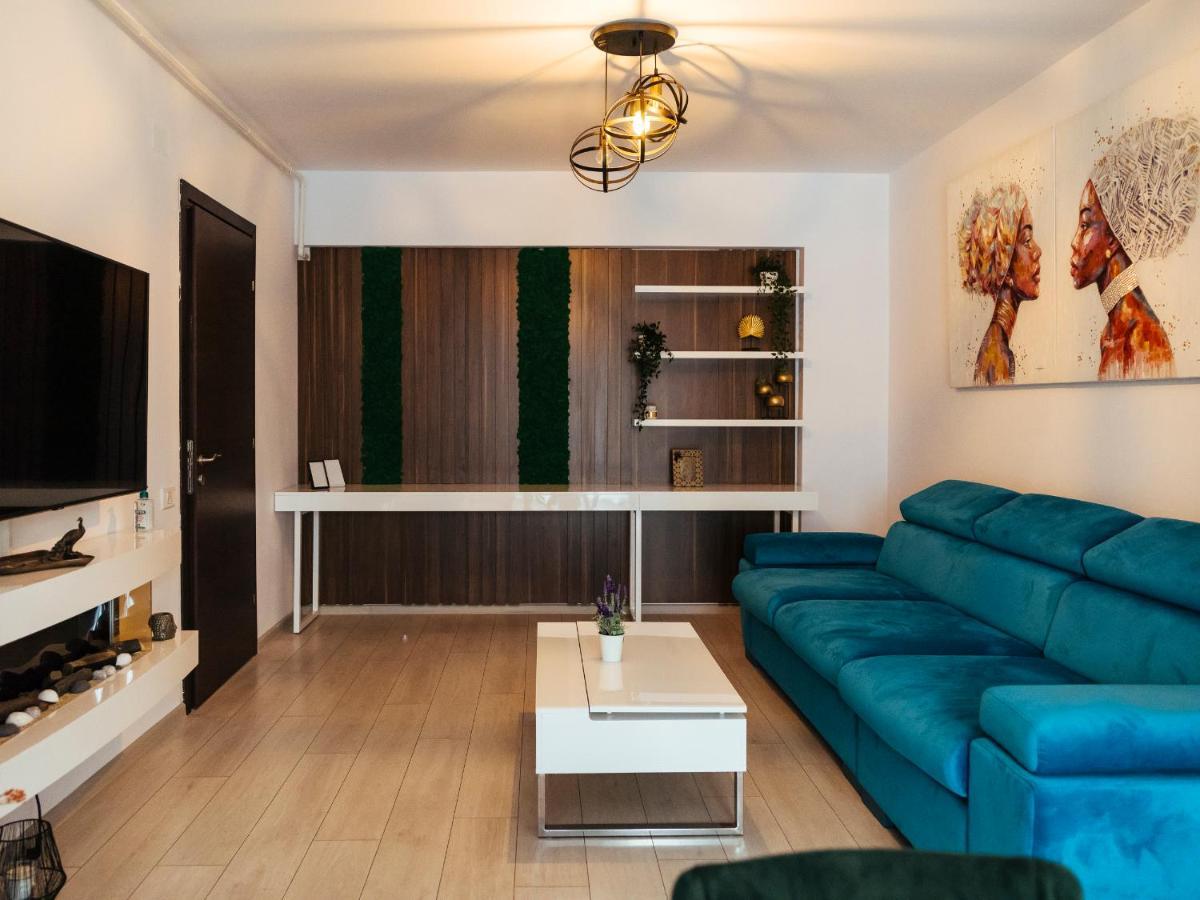 Cozy Special Pallady Apartament With Garden & Courtyard Bukares Bagian luar foto