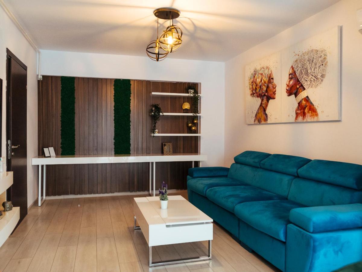 Cozy Special Pallady Apartament With Garden & Courtyard Bukares Bagian luar foto