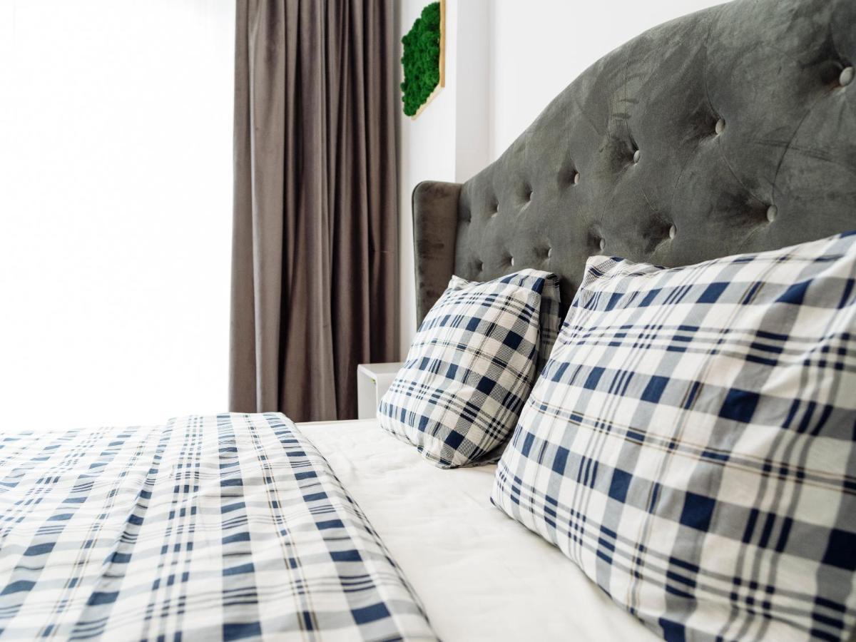 Cozy Special Pallady Apartament With Garden & Courtyard Bukares Bagian luar foto