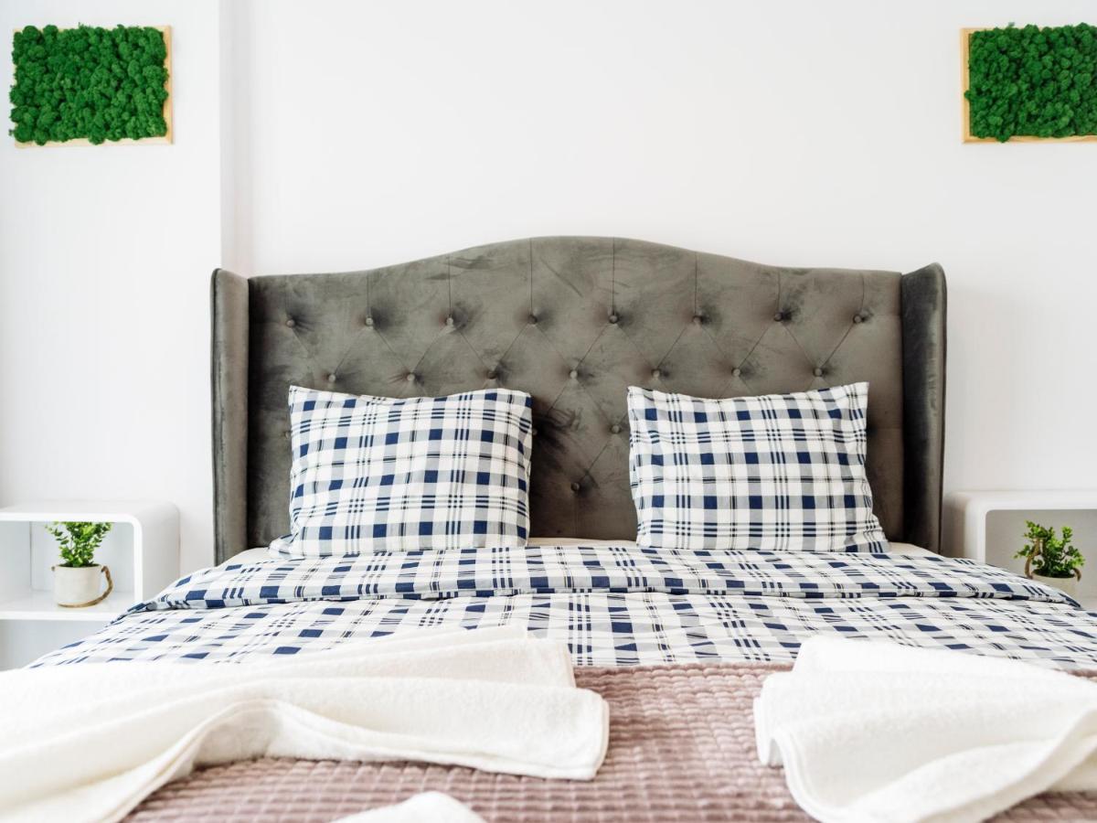 Cozy Special Pallady Apartament With Garden & Courtyard Bukares Bagian luar foto